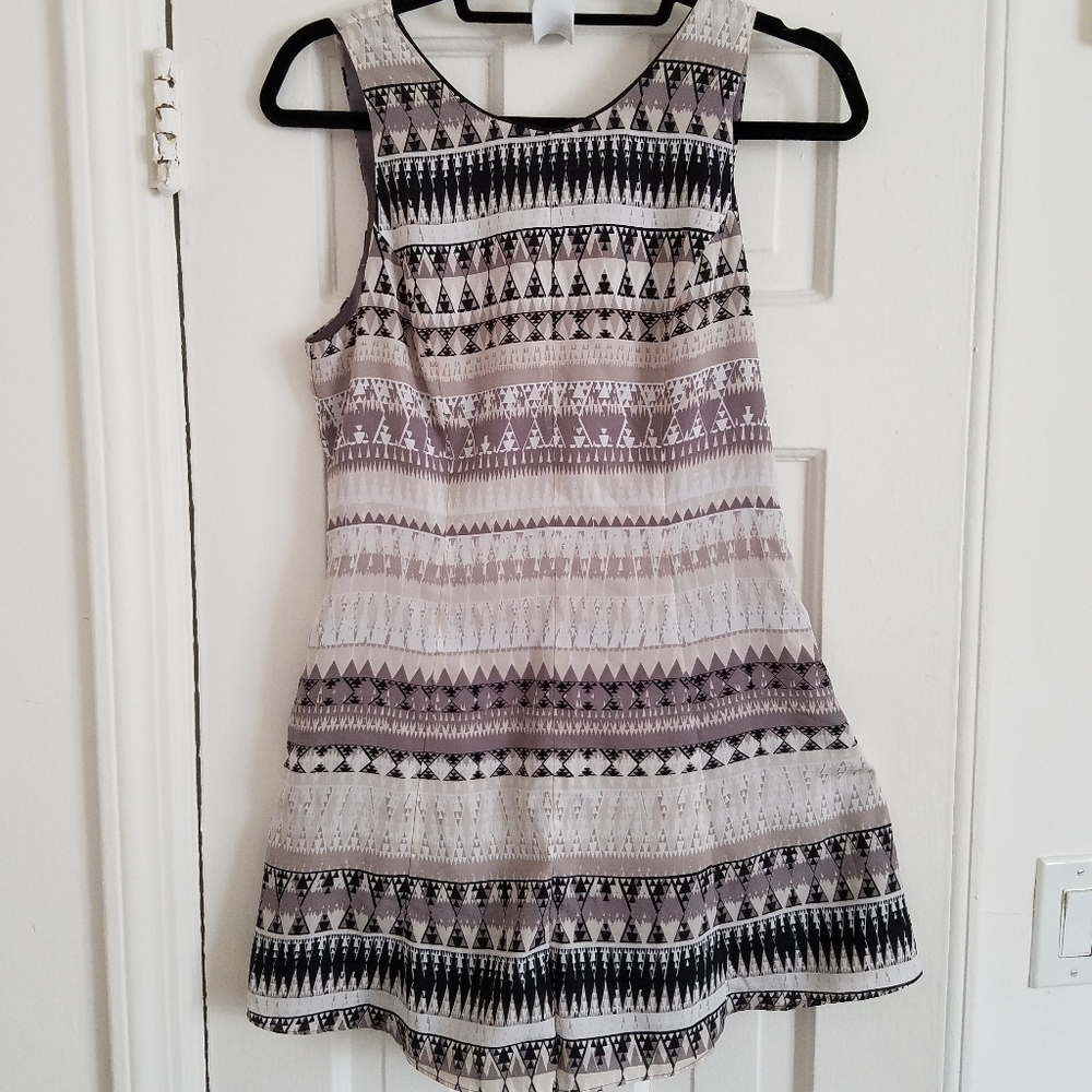 Romper - Picture 6 of 8